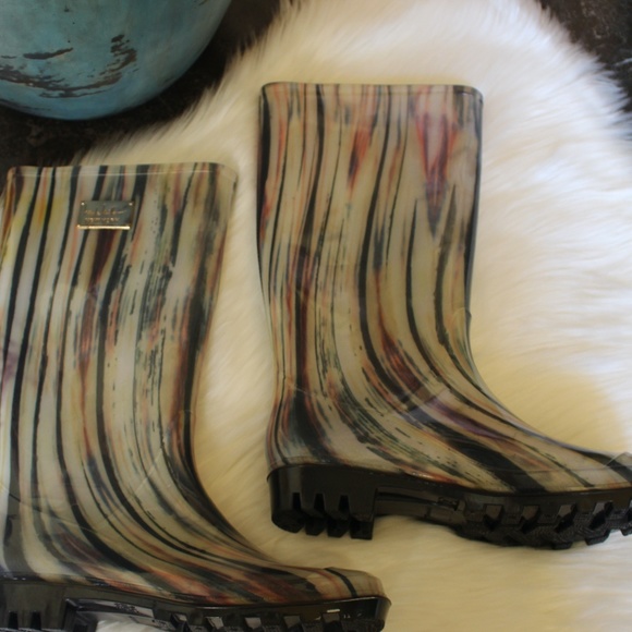 Nicole Miller, rainy day rain boots pull on - Picture 10 of 12